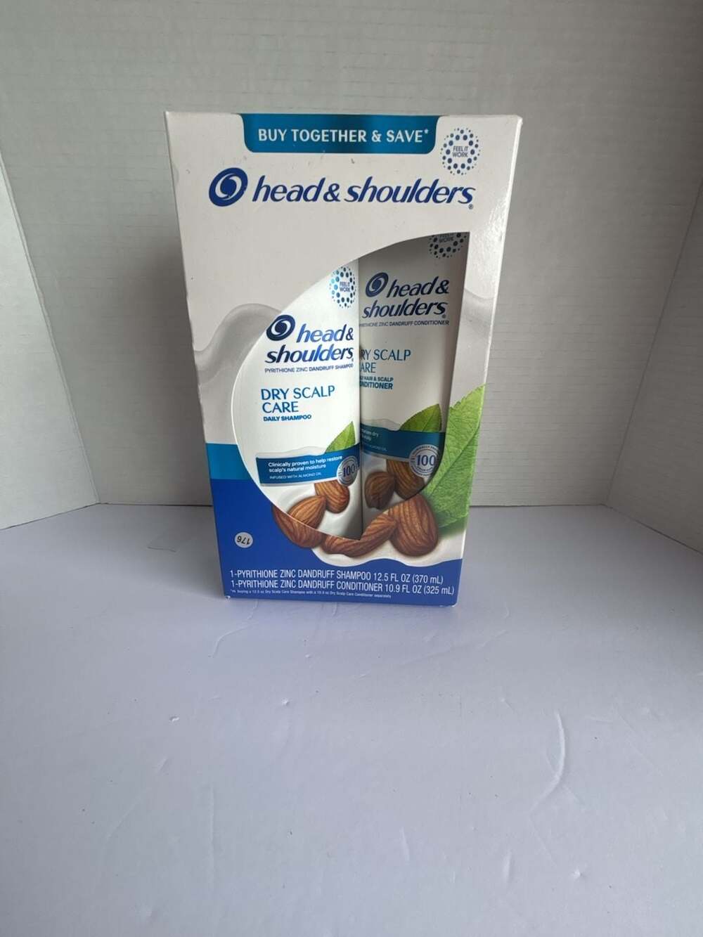 Head & Shoulders Dry Scalp Care Shampoo and Conditioner Set NEW